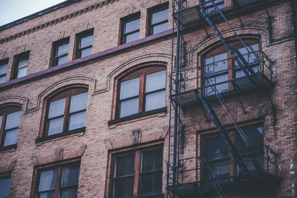 Spring Valley — roofing contractor